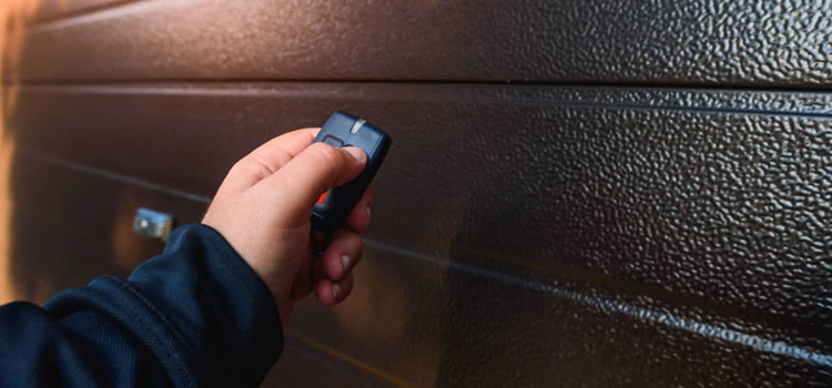 automatic door opener with remote control in Good Hope